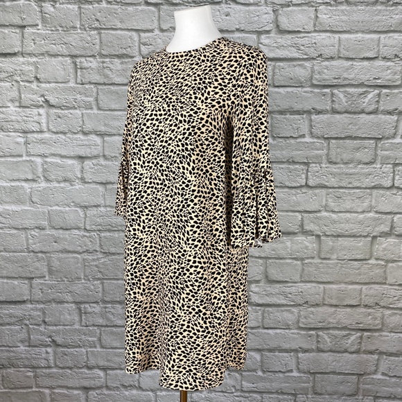 H&M Cheetah Print Ruffle Sleeve Shift Dress - Picture 2 of 5